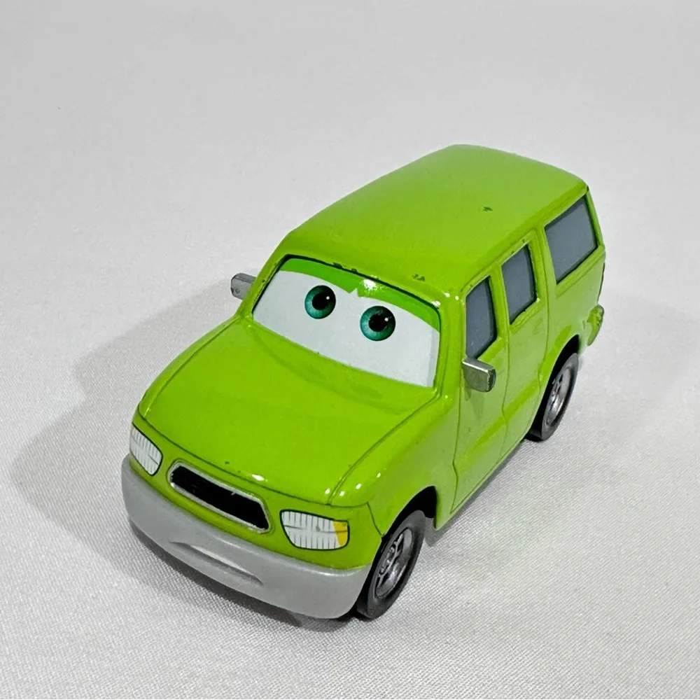 Disney Pixar Cars Charlie Cargo Deluxe Sarge’s Bootcamp Die-cast